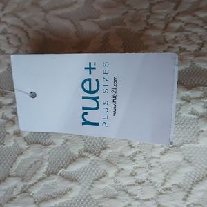 RUE, 3X, OFF White lace dress